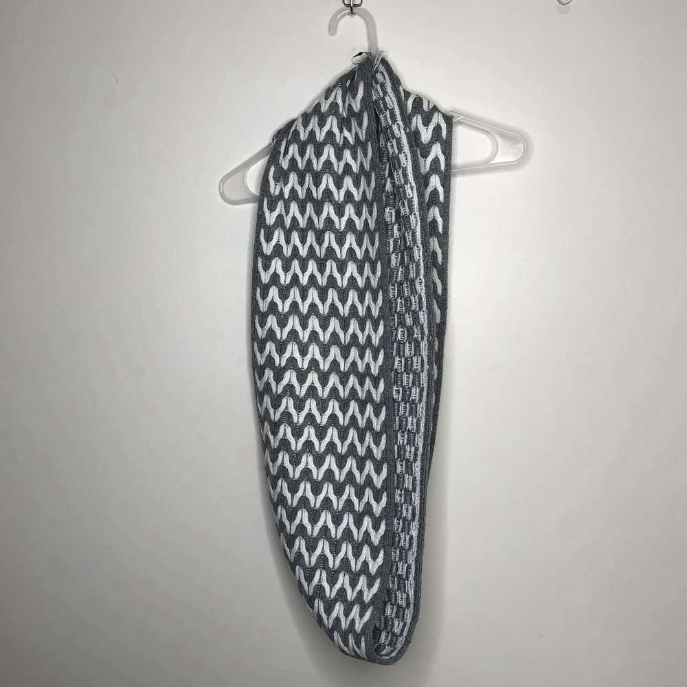 Calvin Klein | Gray and White Infinity Scarf